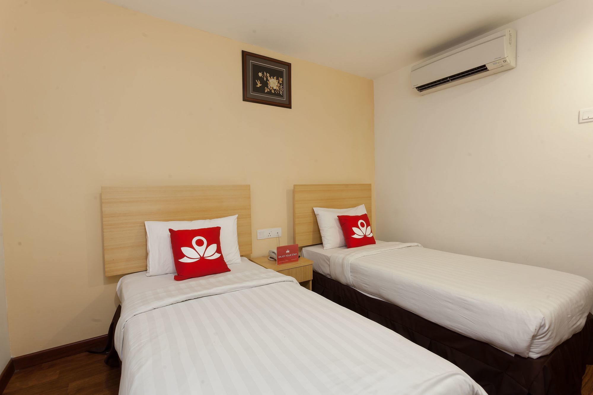 Zen Rooms Opposite Ymca Κουάλα Λουμπούρ Εξωτερικό φωτογραφία